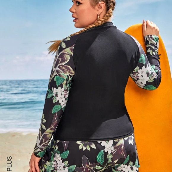 2XL 3 Piece Rash Guard Bathing Suit - Picture 2 of 2
